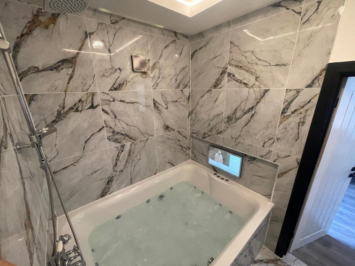 Residency Luxury Seafront Hotel Blackpool Eksteriør billede